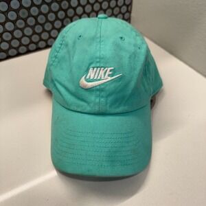 Nike Hat Cap Strapback Adjustable Swoosh Green OSFM Heritage86 Outdoor